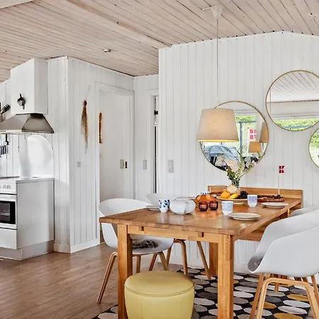 Pet Friendly In With Wifi Holiday home *